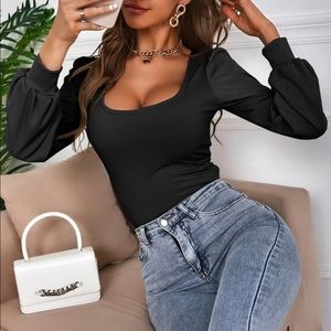 Bishop sleeve blouse black